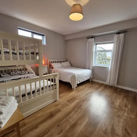 別荘 Paddy Carrolls バリーコニーリー